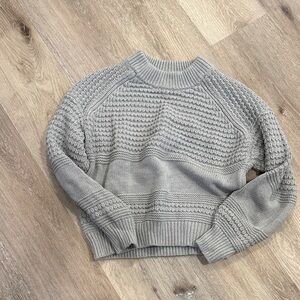 Universal Thread Light Gray Women's Sweater